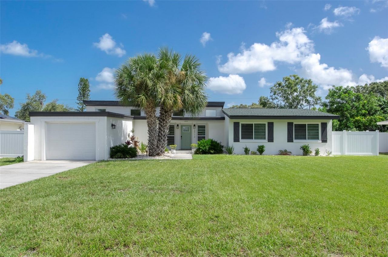 2713 Renatta Drive, Belleair Bluffs, FL 33770 Photo