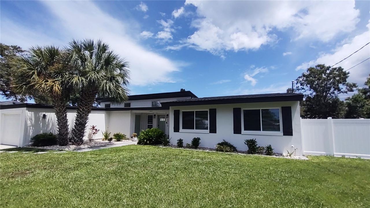 2713 Renatta Drive, Belleair Bluffs, FL 33770 Photo