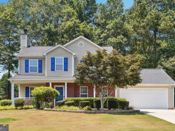 4255 Willow Springs Drive, Loganville, GA 30052
