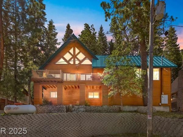 370 Alpine Way , Mount Charleston, NV 89124