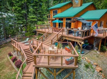126 Peninsula Drive, Lake Almanor, CA 96137 Photo