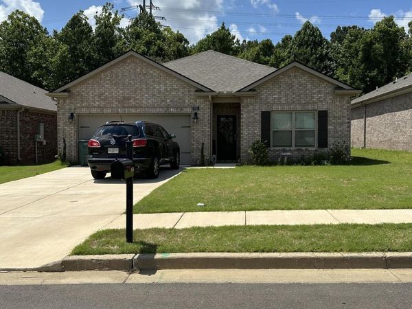 8781 Mary Francis Drive, Southaven, MS 38671