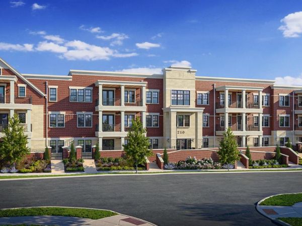 210 Vintage Club Drive, Unit 202, Montgomery, OH 45249