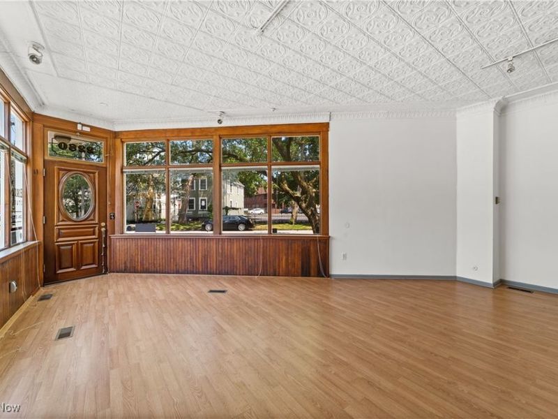 2280 W 10th Street, Cleveland, OH 44113 Photo 4