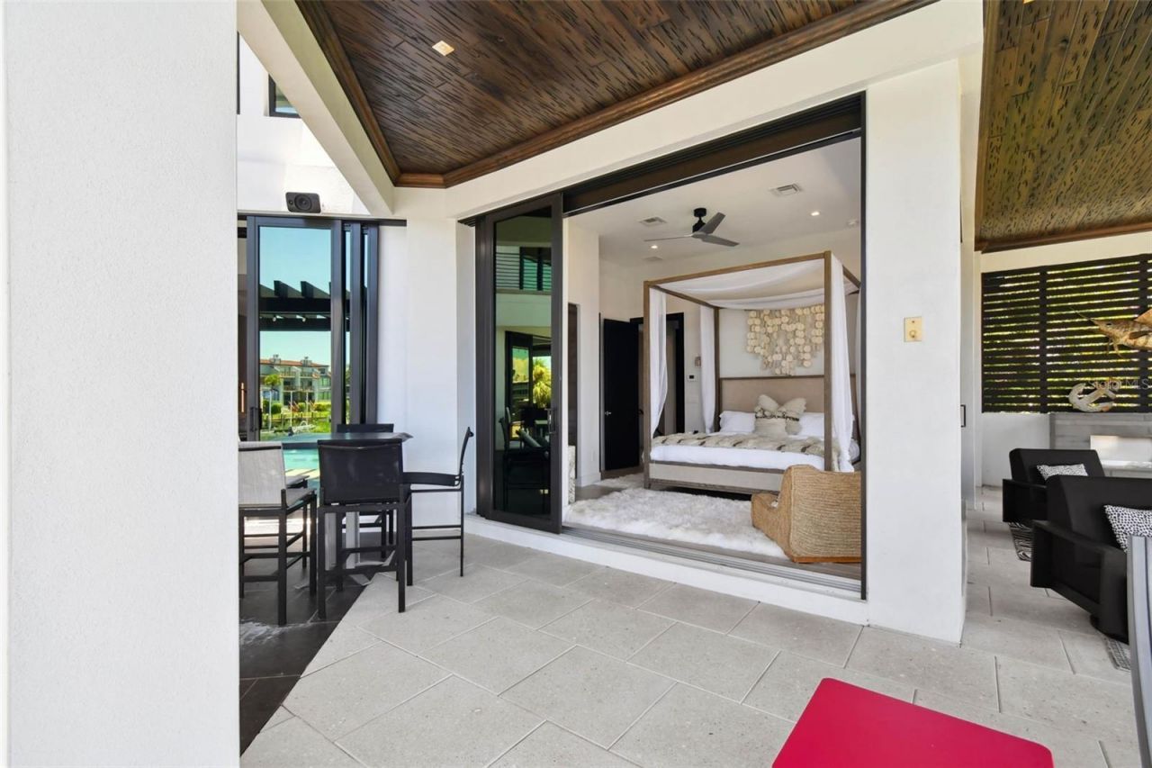 206 6th Street E, Tierra Verde, FL 33715 Photo