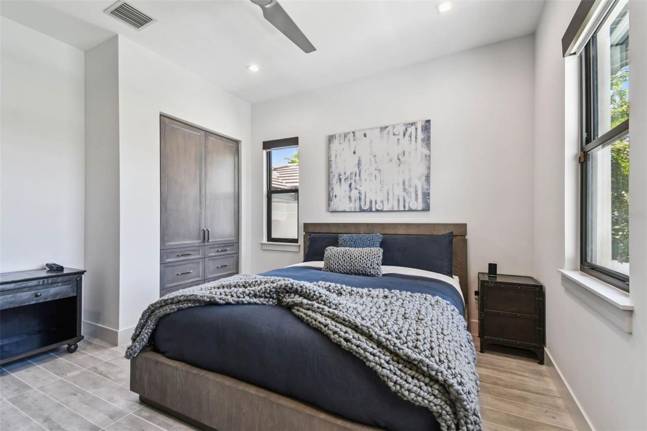 206 6th Street E, Tierra Verde, FL 33715 Photo