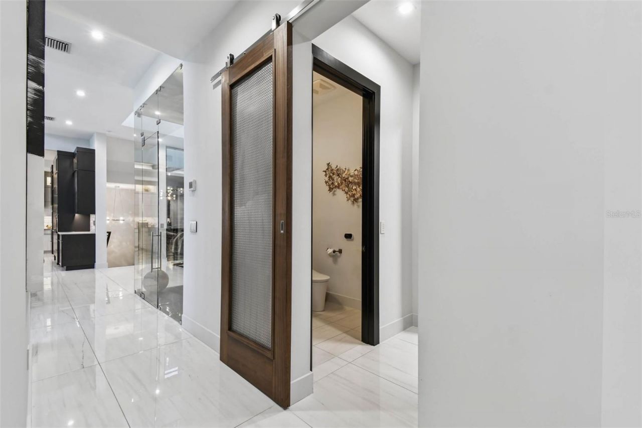 206 6th Street E, Tierra Verde, FL 33715 Photo