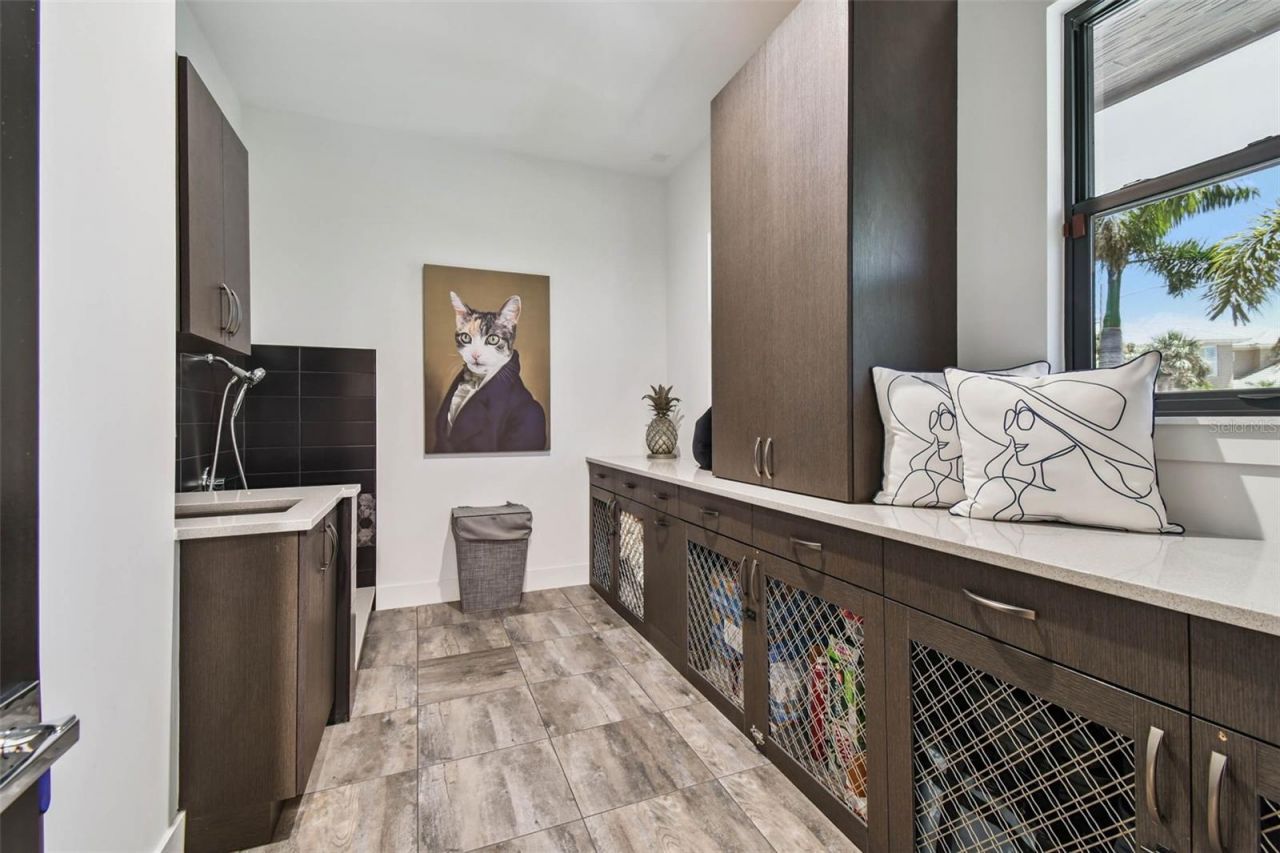 206 6th Street E, Tierra Verde, FL 33715 Photo