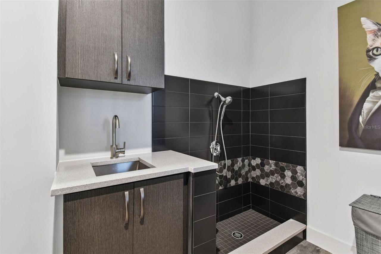 206 6th Street E, Tierra Verde, FL 33715 Photo