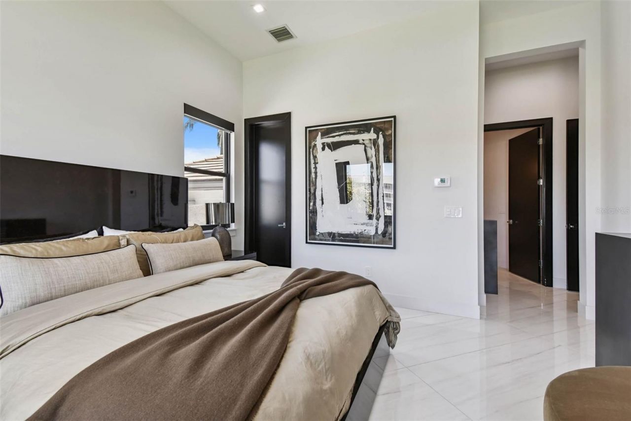 206 6th Street E, Tierra Verde, FL 33715 Photo