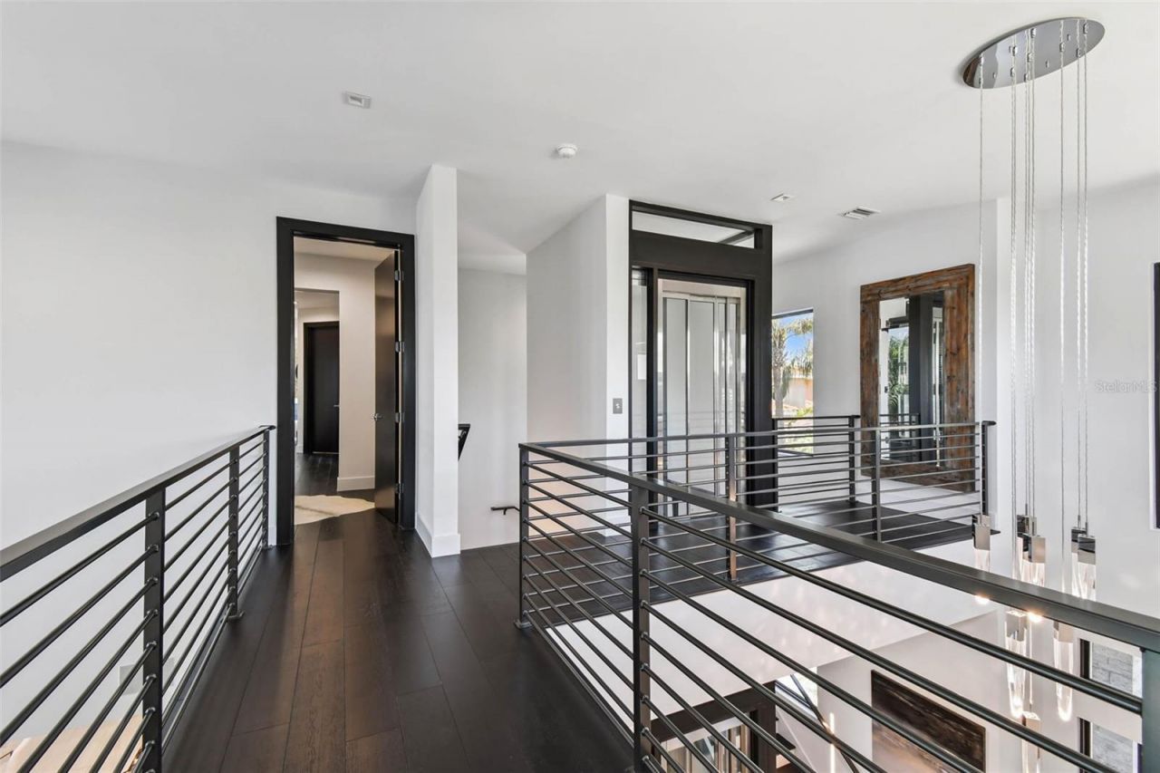 206 6th Street E, Tierra Verde, FL 33715 Photo