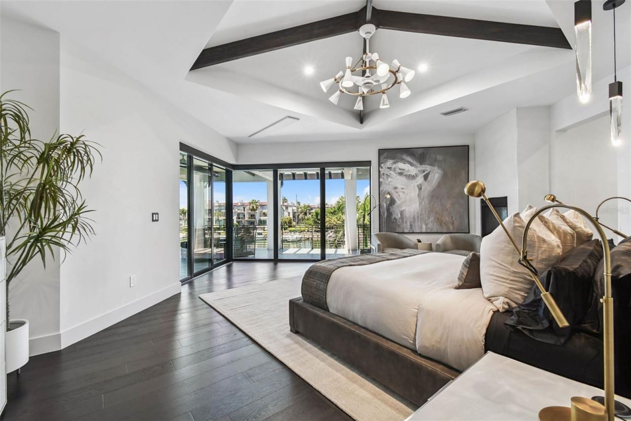 206 6th Street E, Tierra Verde, FL 33715 Photo