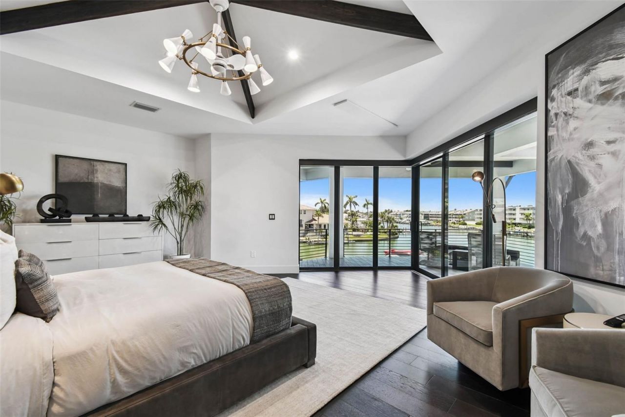 206 6th Street E, Tierra Verde, FL 33715 Photo