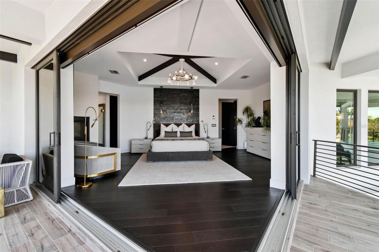 206 6th Street E, Tierra Verde, FL 33715 Photo