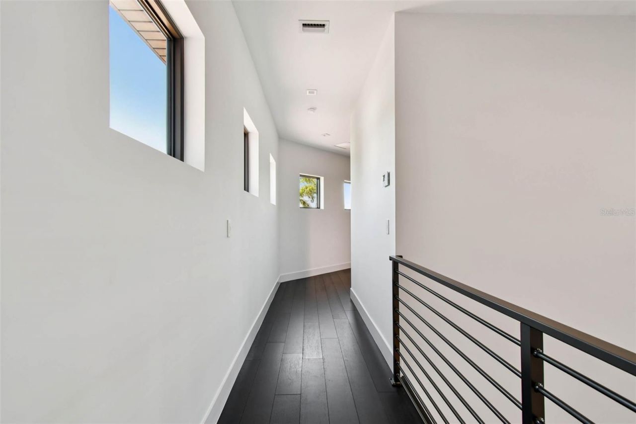 206 6th Street E, Tierra Verde, FL 33715 Photo