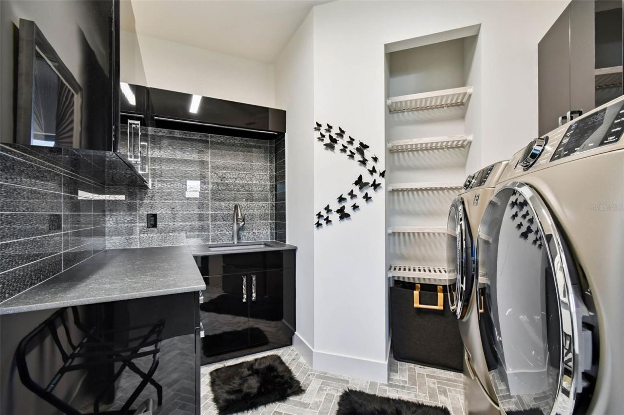 206 6th Street E, Tierra Verde, FL 33715 Photo