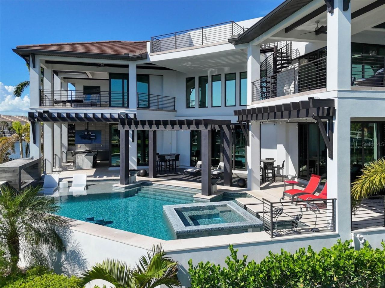 206 6th Street E, Tierra Verde, FL 33715 Photo