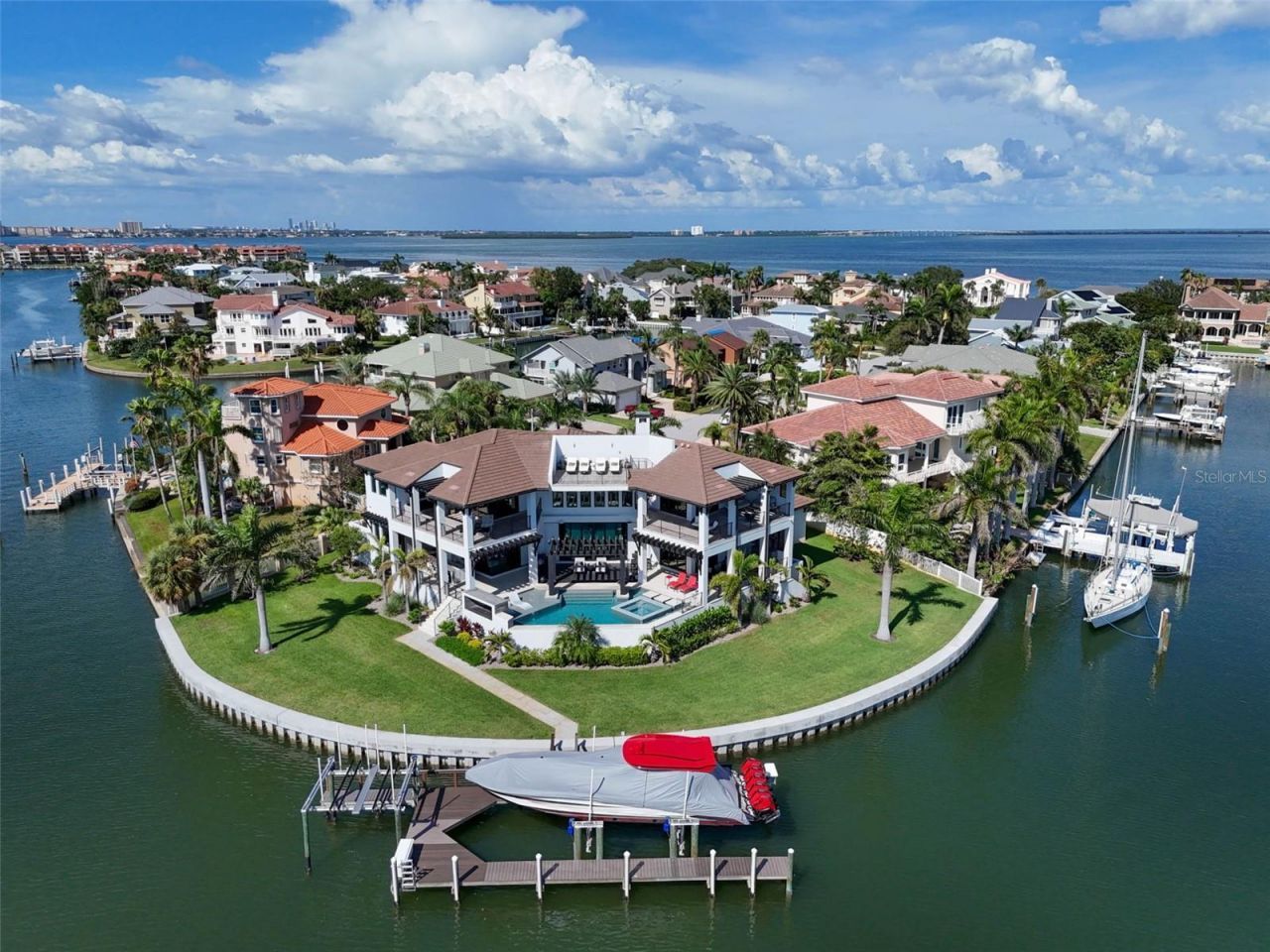 206 6th Street E, Tierra Verde, FL 33715 Photo