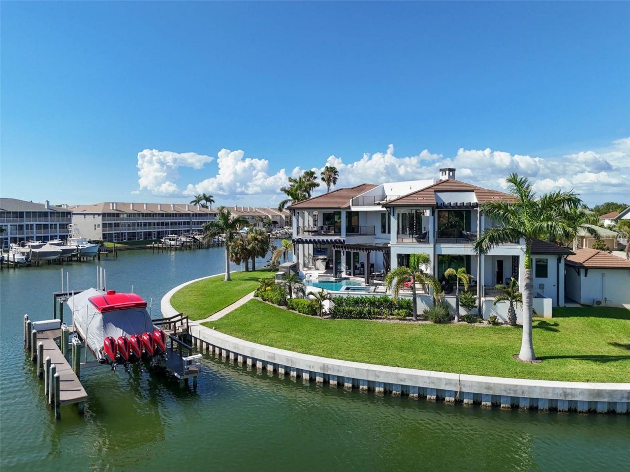 206 6th Street E, Tierra Verde, FL 33715 Photo