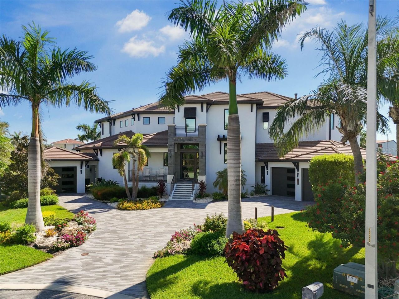 206 6th Street E, Tierra Verde, FL 33715 Photo