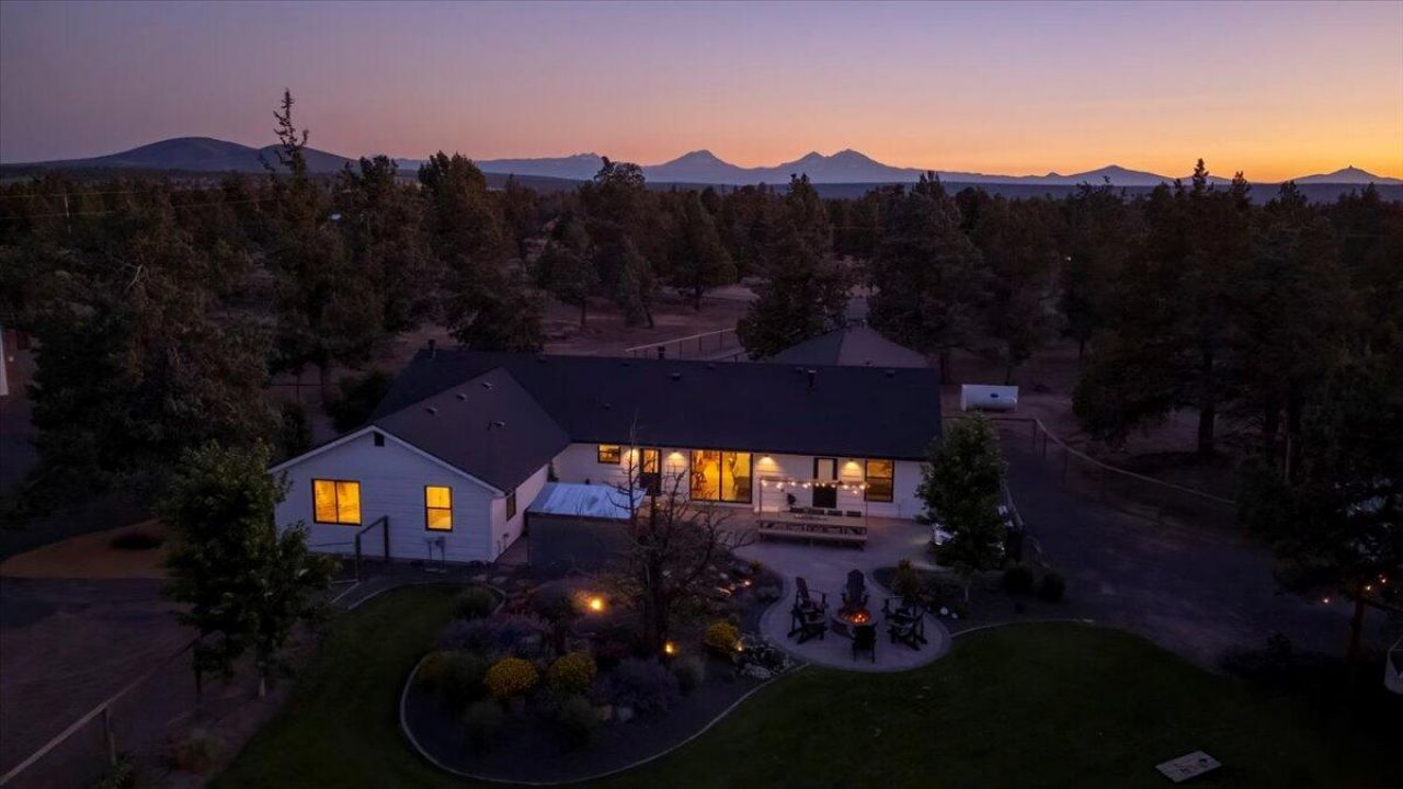 4800 NW 57th Street, Redmond, OR 97756 Main Photo