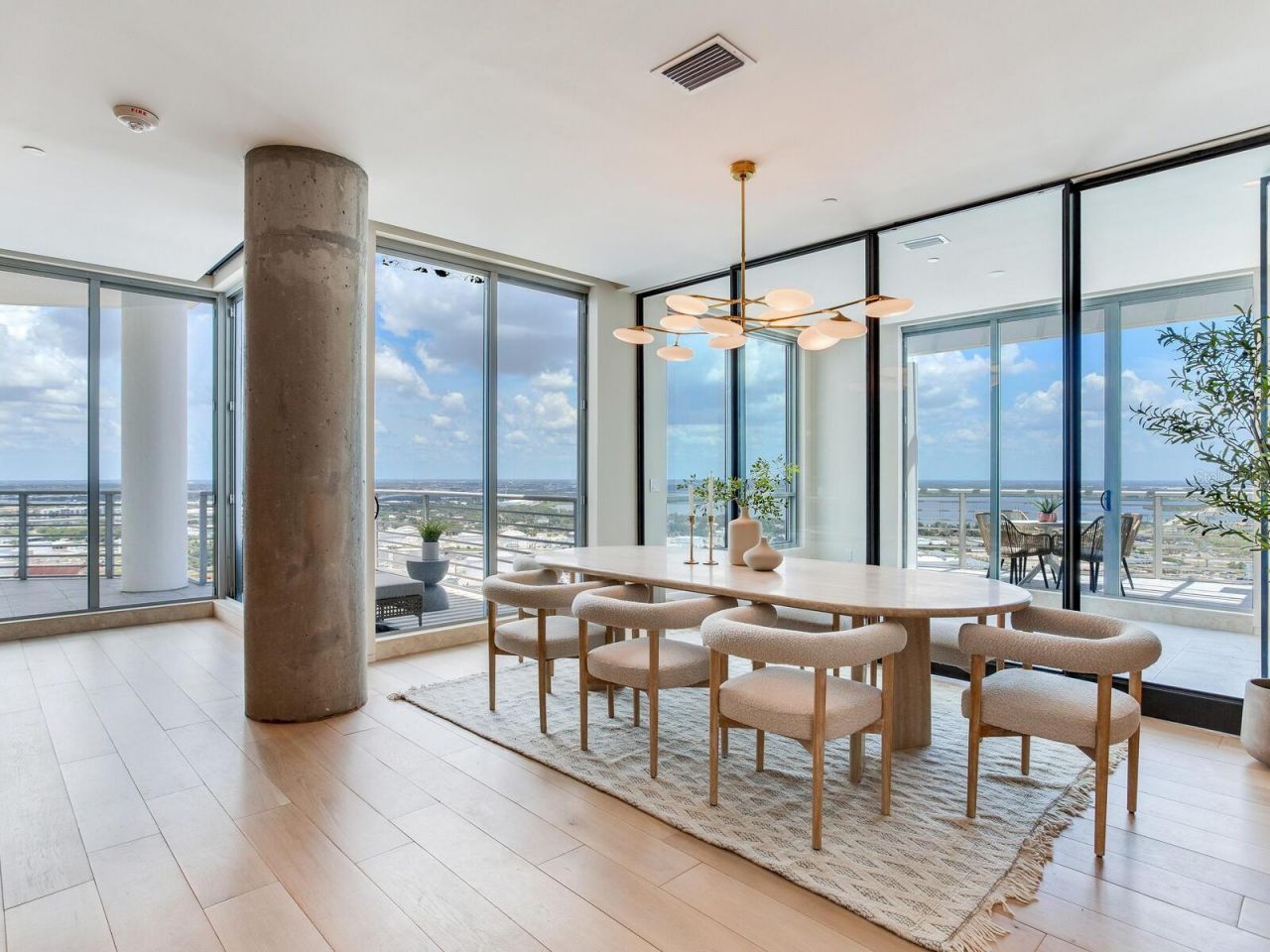 1209 E Cumberland Avenue, Unit 2902, Tampa, FL 33602 Photo