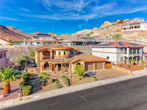 905 Rhyolite Terrace, Henderson, NV 89011