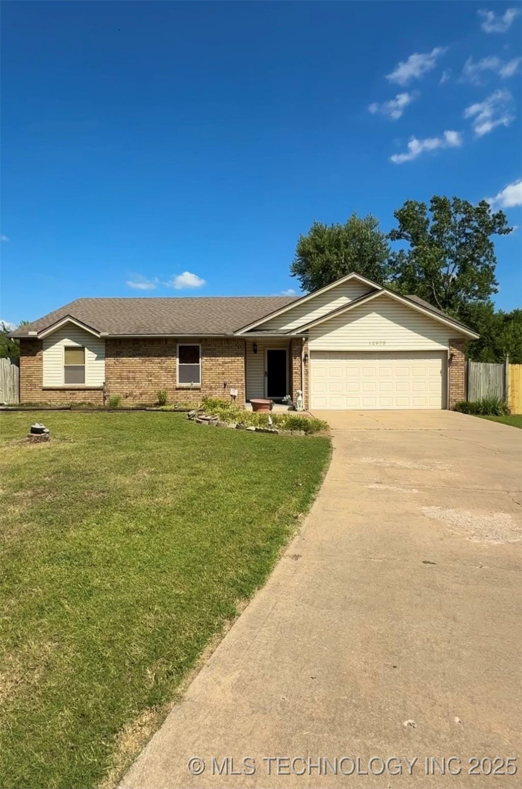 12875 S 279th East Avenue, Coweta, OK 74429 Main Photo