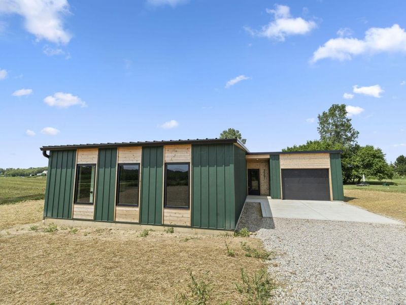 327 County Road 21, Ashley, OH 43003 Photo 1