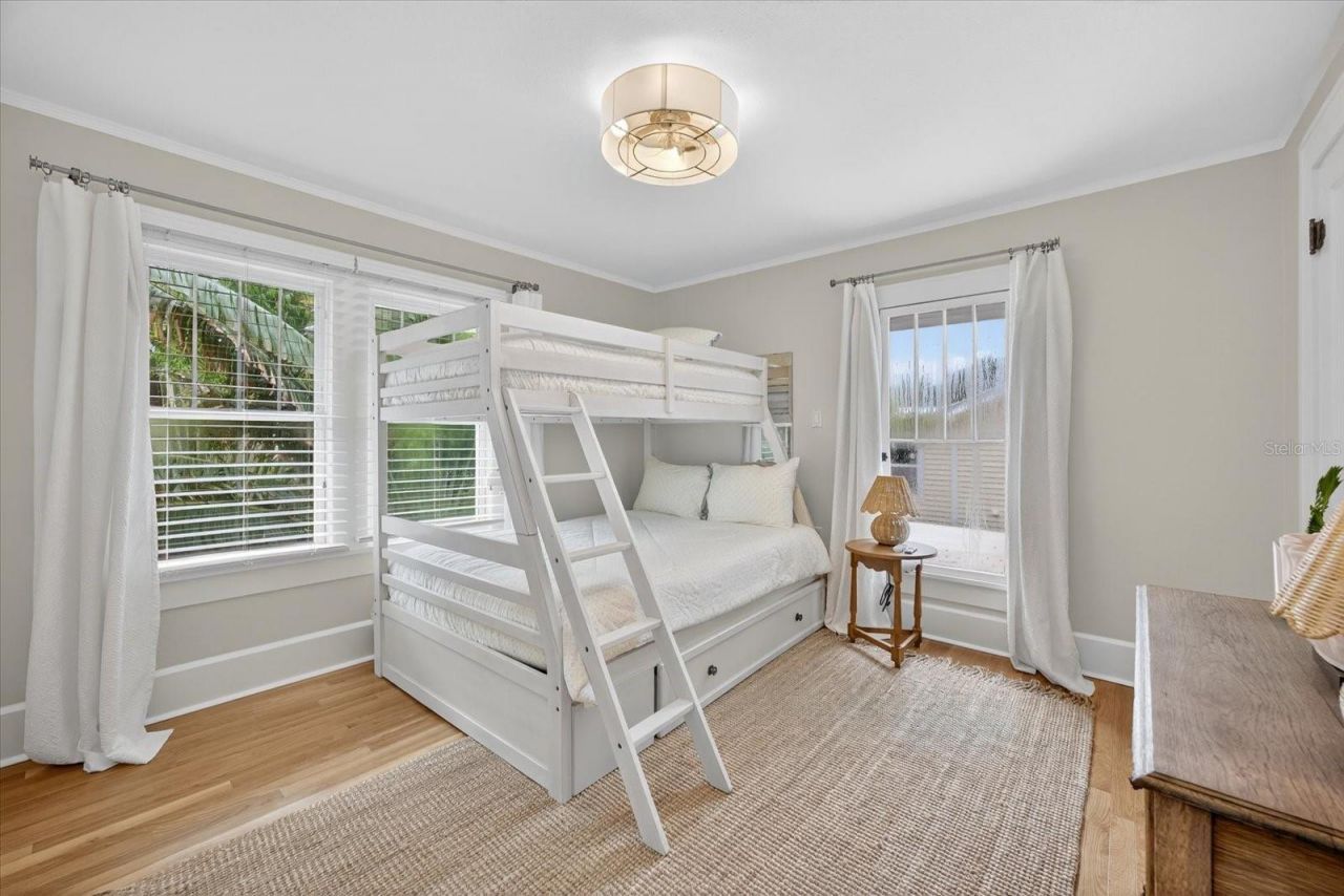 221 13th Avenue Ne, Saint Petersburg, FL 33701 Photo