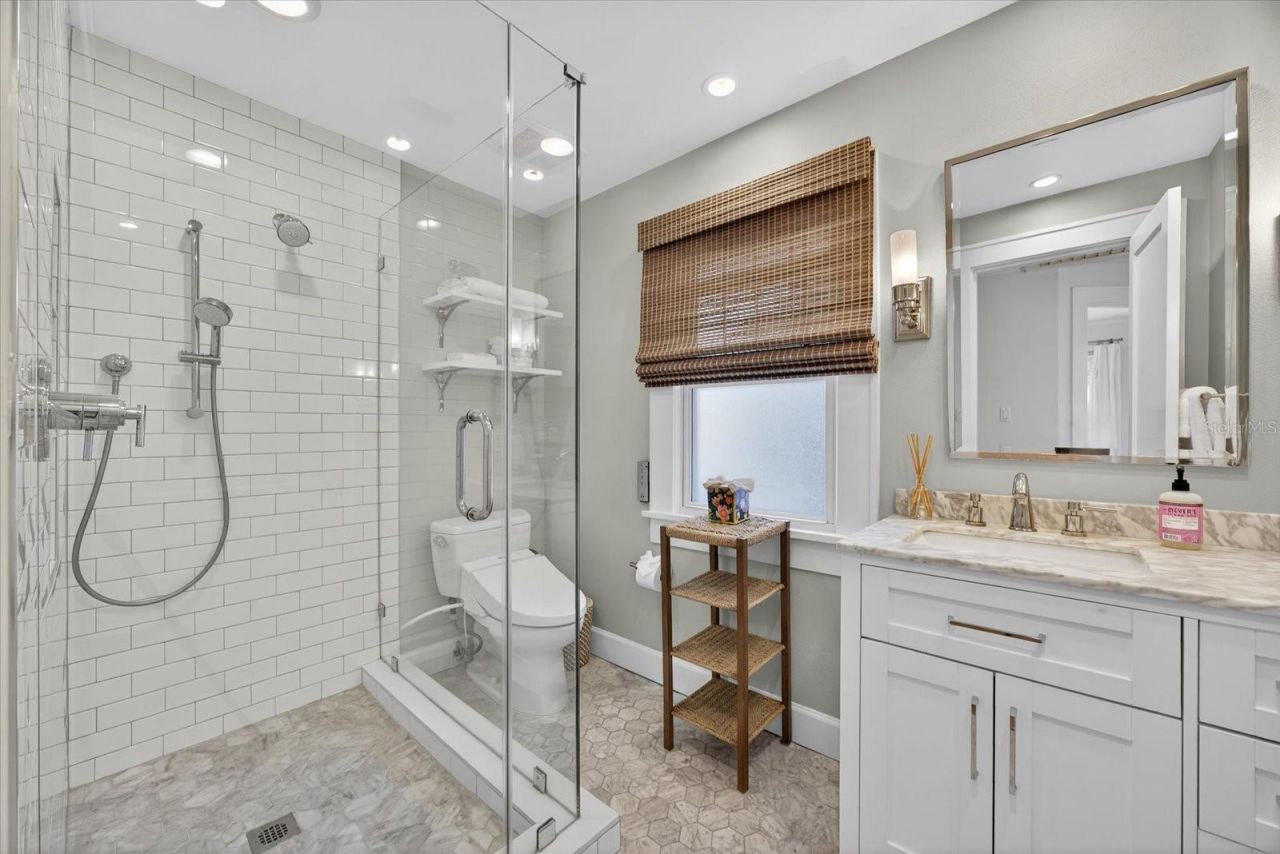 221 13th Avenue Ne, Saint Petersburg, FL 33701 Photo