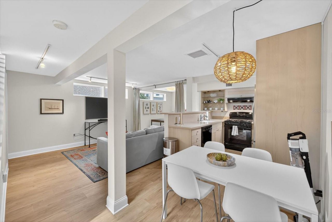 221 13th Avenue Ne, Saint Petersburg, FL 33701 Photo