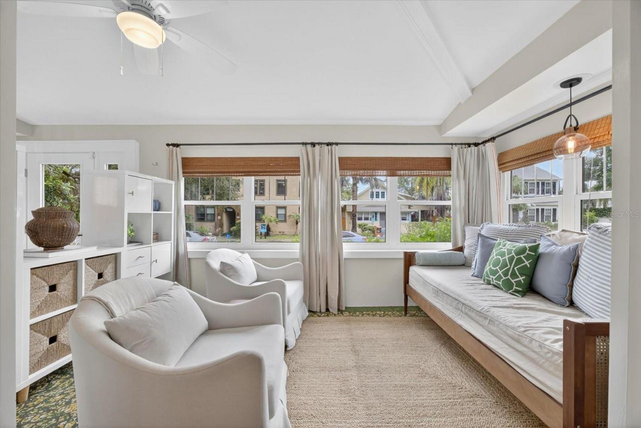 221 13th Avenue Ne, Saint Petersburg, FL 33701 Photo