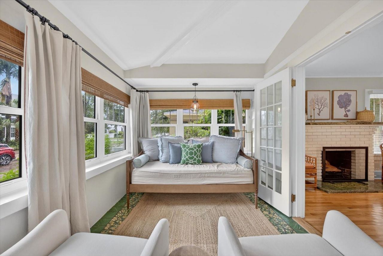 221 13th Avenue Ne, Saint Petersburg, FL 33701 Photo