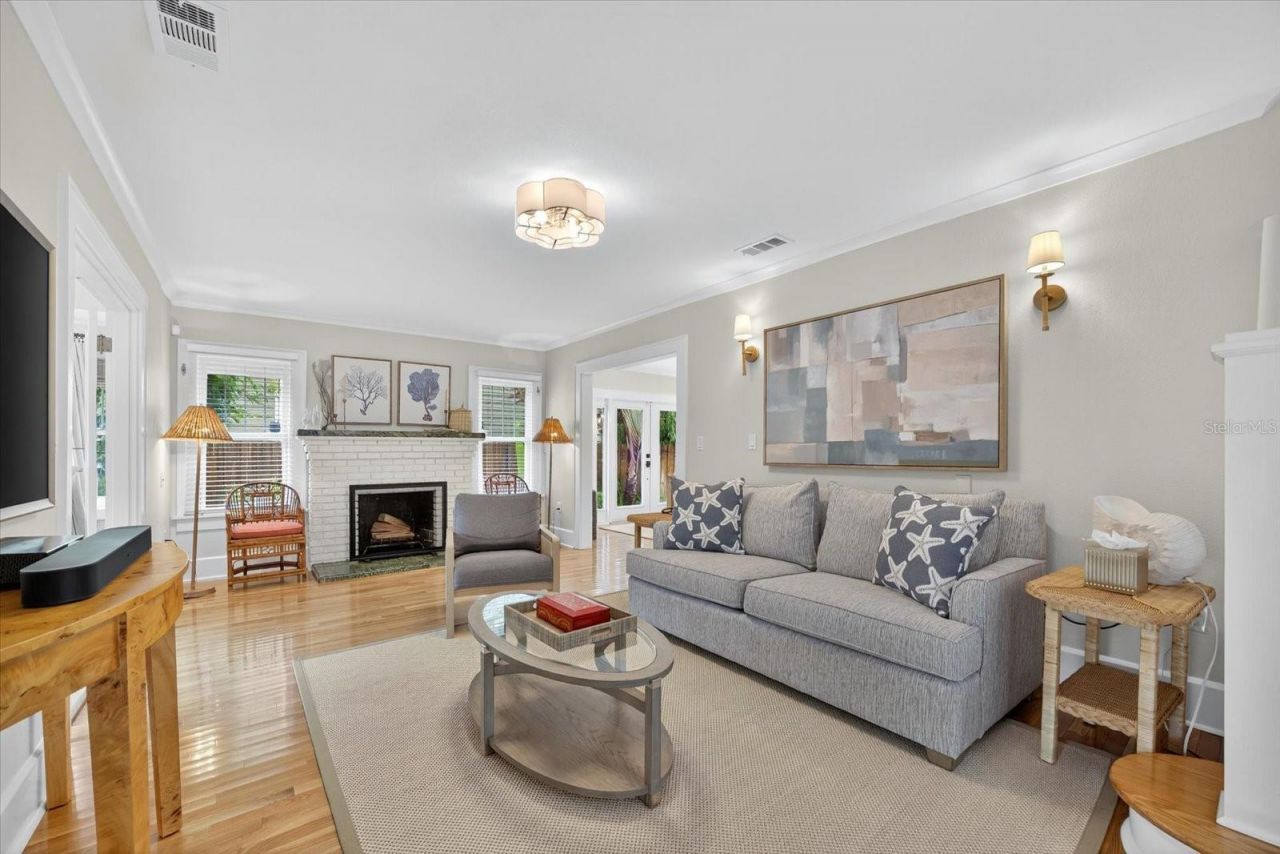 221 13th Avenue Ne, Saint Petersburg, FL 33701 Photo