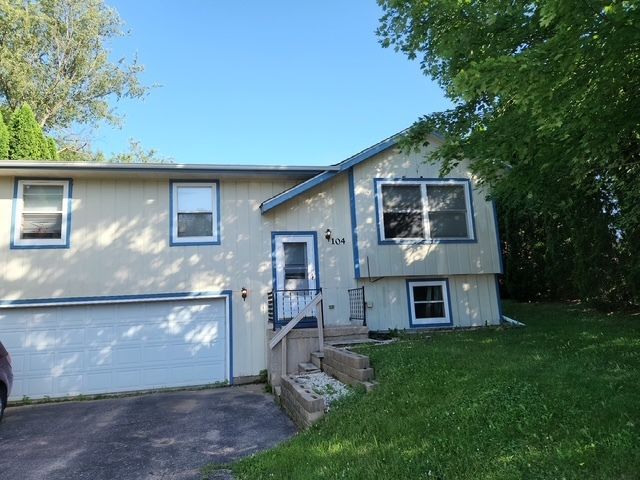 104 Deerpath Way, Poplar Grove, IL 61065 Main Photo