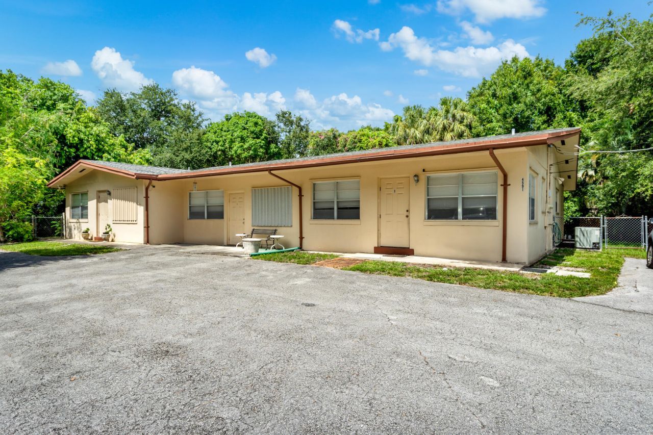 4591 Purdy Lane, Unit 2, West Palm Beach, FL 33415 Photo