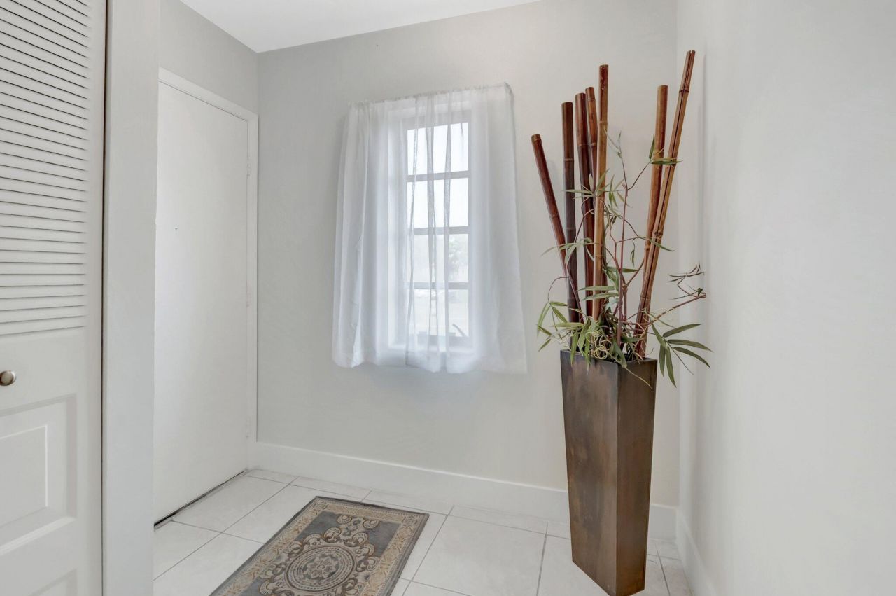 21214 Lago Circle, Unit 8f, Boca Raton, FL 33433 Photo