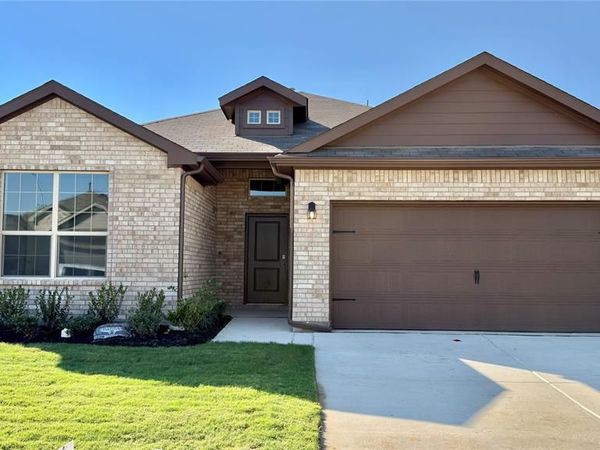 4369 MILL STREAM Lane, Fort Worth, TX 76036