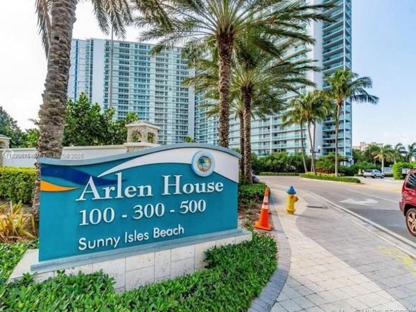 100 Bayview Dr, Unit 1405, Sunny Isles Beach, FL 33160
