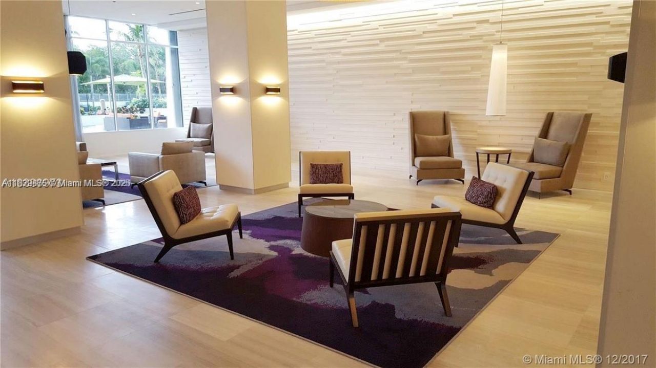 100 Bayview Dr, Unit 1405, Sunny Isles Beach, FL 33160 Photo