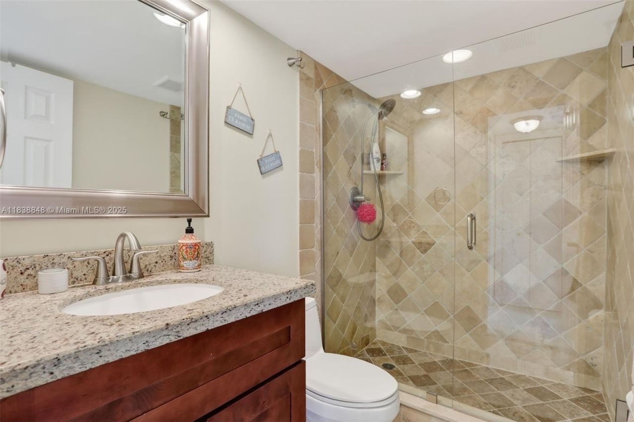 2901 S Palm Aire Dr, Unit 608, Pompano Beach, FL 33069 Photo