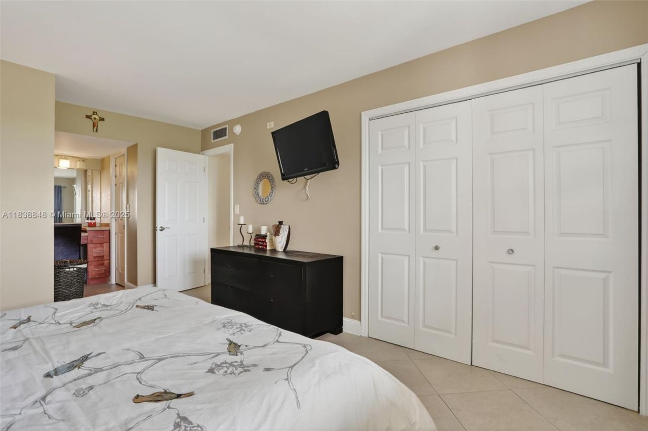 2901 S Palm Aire Dr, Unit 608, Pompano Beach, FL 33069 Photo