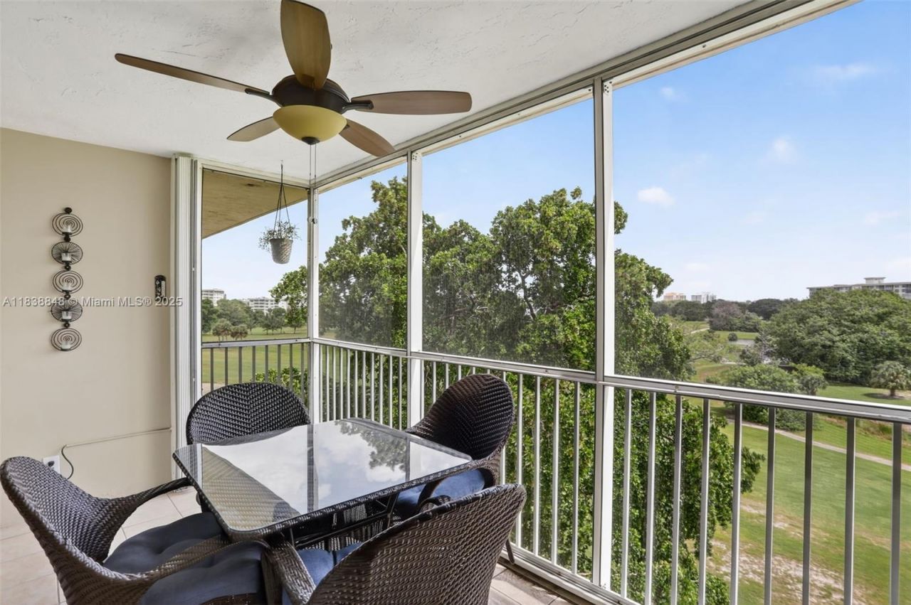 2901 S Palm Aire Dr, Unit 608, Pompano Beach, FL 33069 Photo