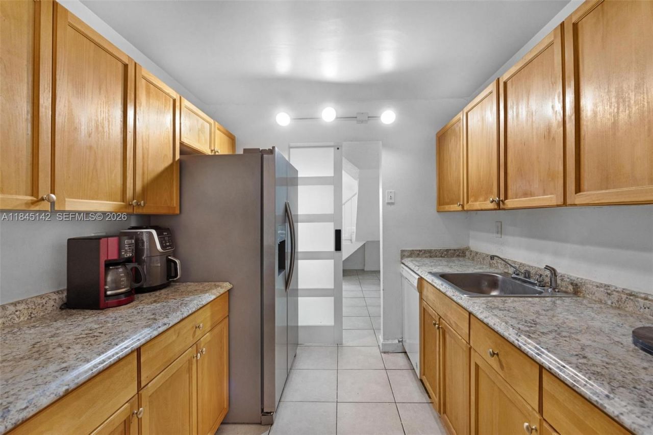 8500 SW 109th Ave, Unit 6-112, Miami, FL 33173 Photo