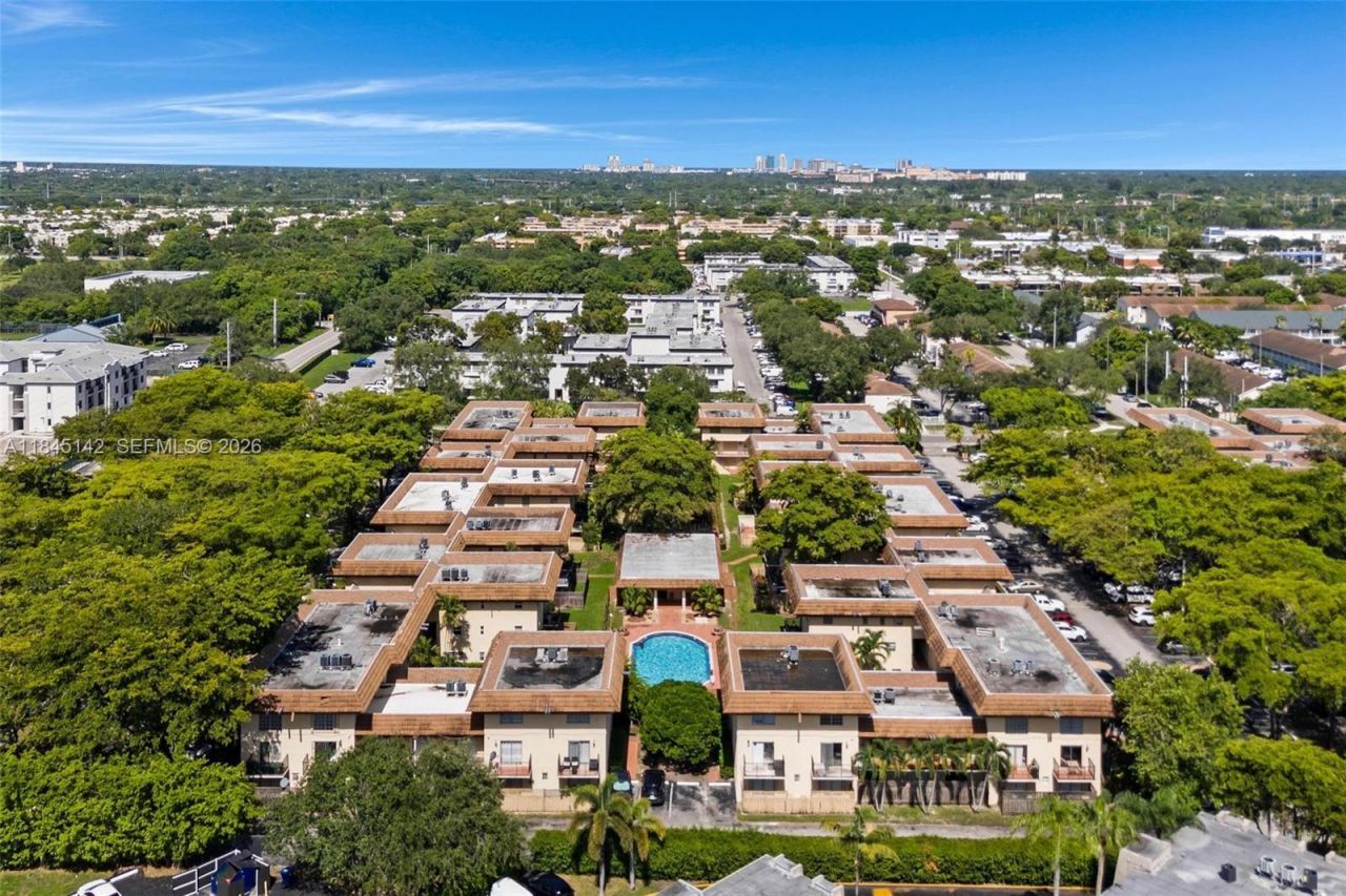 8500 SW 109th Ave, Unit 6-112, Miami, FL 33173 Photo