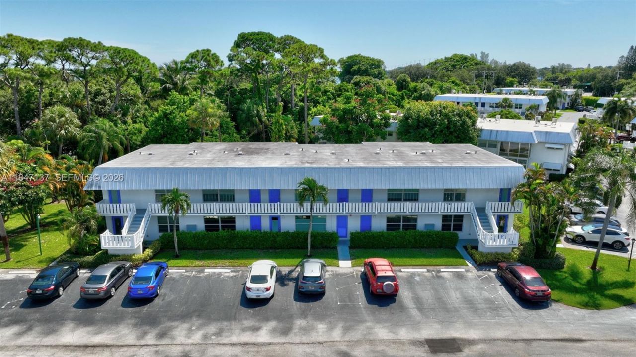 2929 SE Ocean Blvd, Unit F6, Stuart, FL 34996 Photo