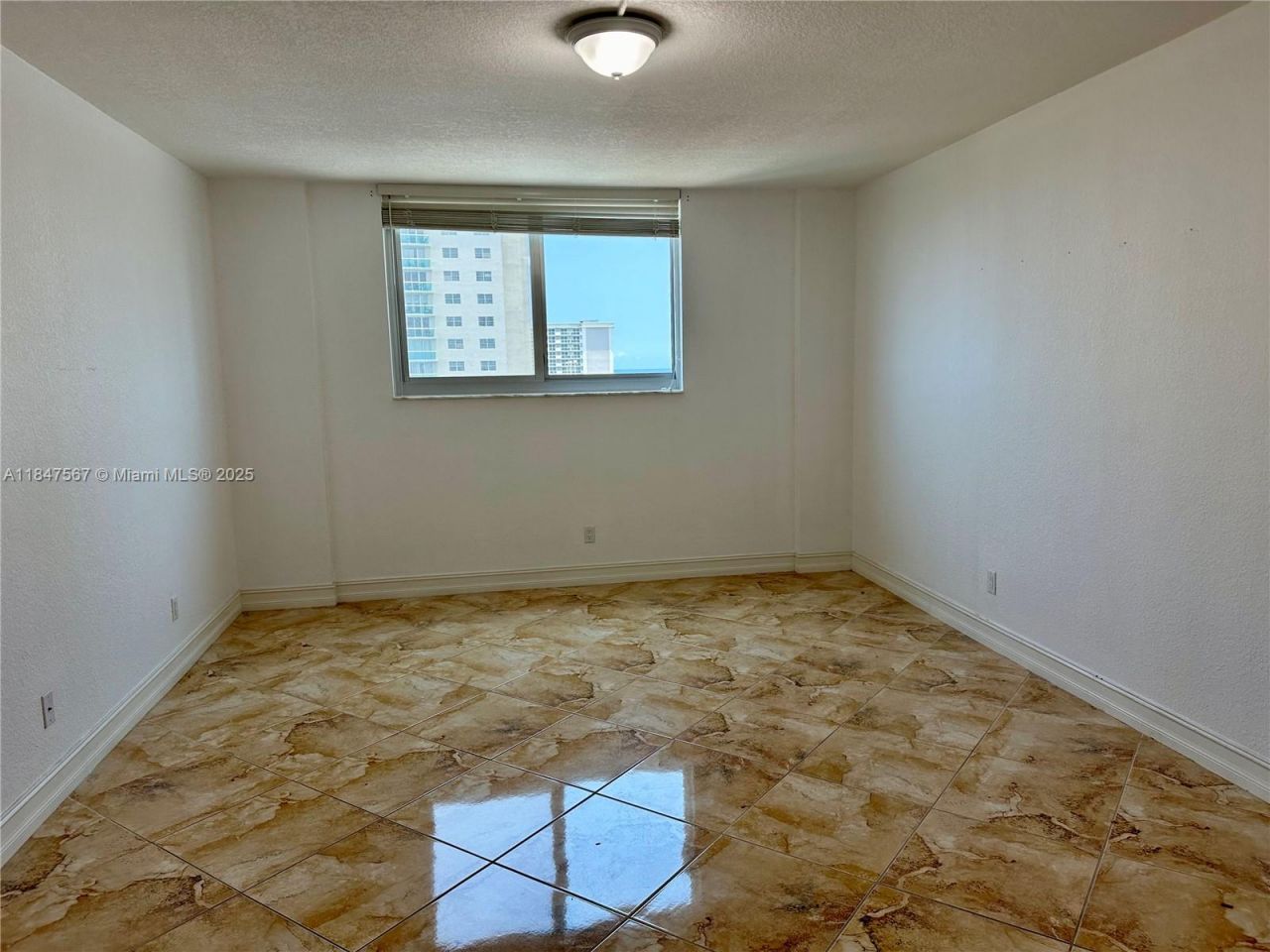 19380 Collins Ave, Unit 802, Sunny Isles Beach, FL 33160 Photo