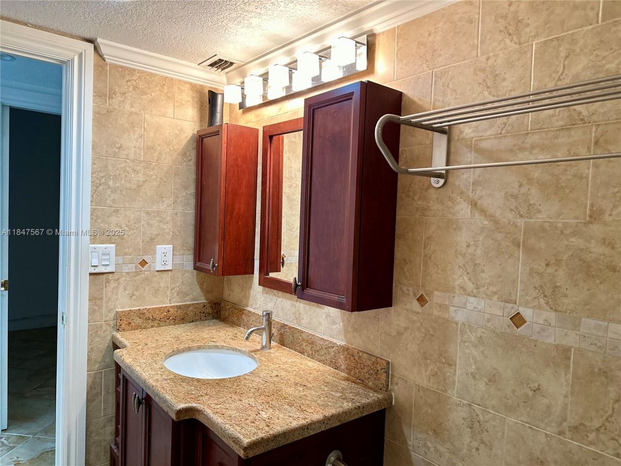 19380 Collins Ave, Unit 802, Sunny Isles Beach, FL 33160 Photo