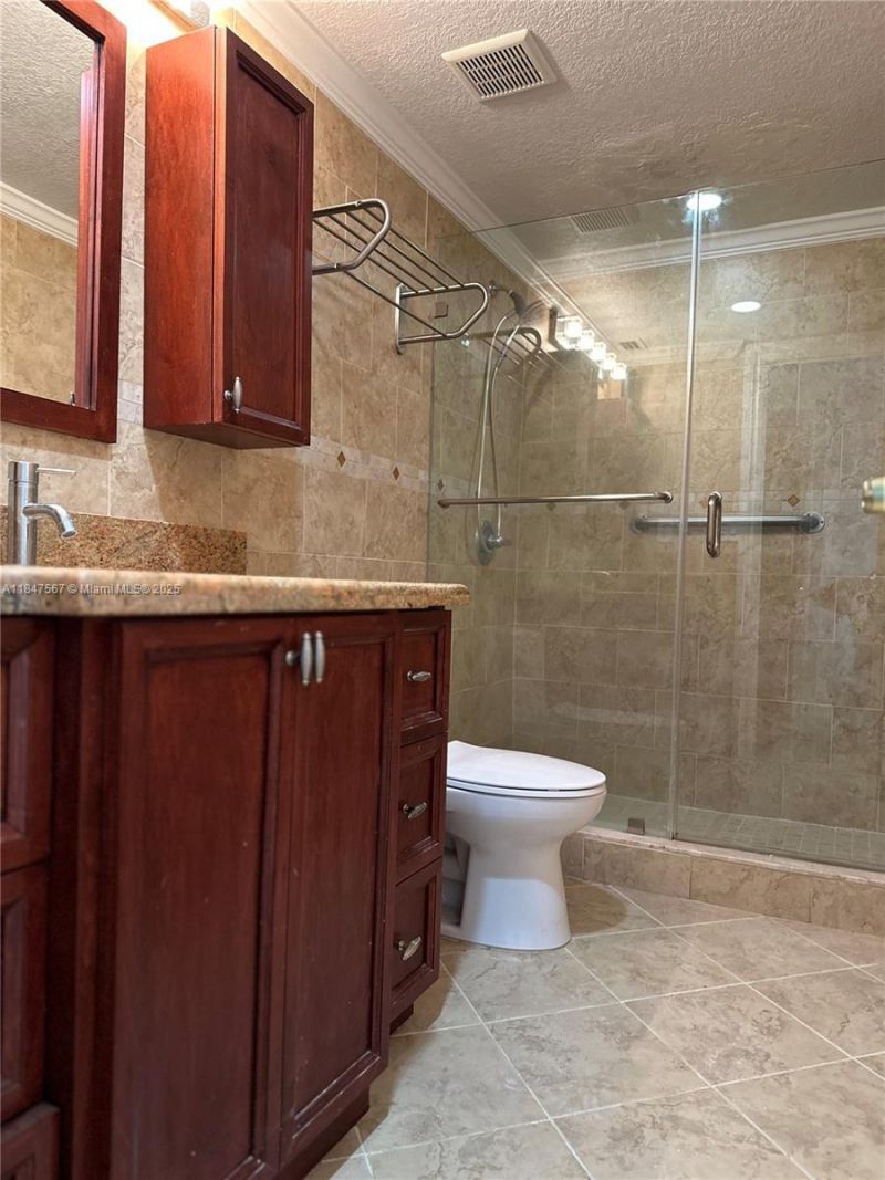 19380 Collins Ave, Unit 802, Sunny Isles Beach, FL 33160 Photo